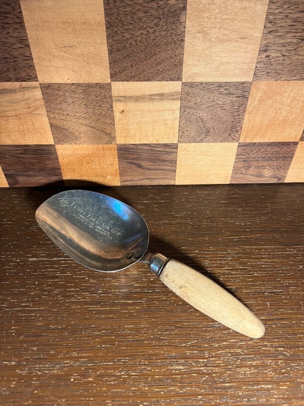 A&J 1/4 Cup Flower Scoop A116